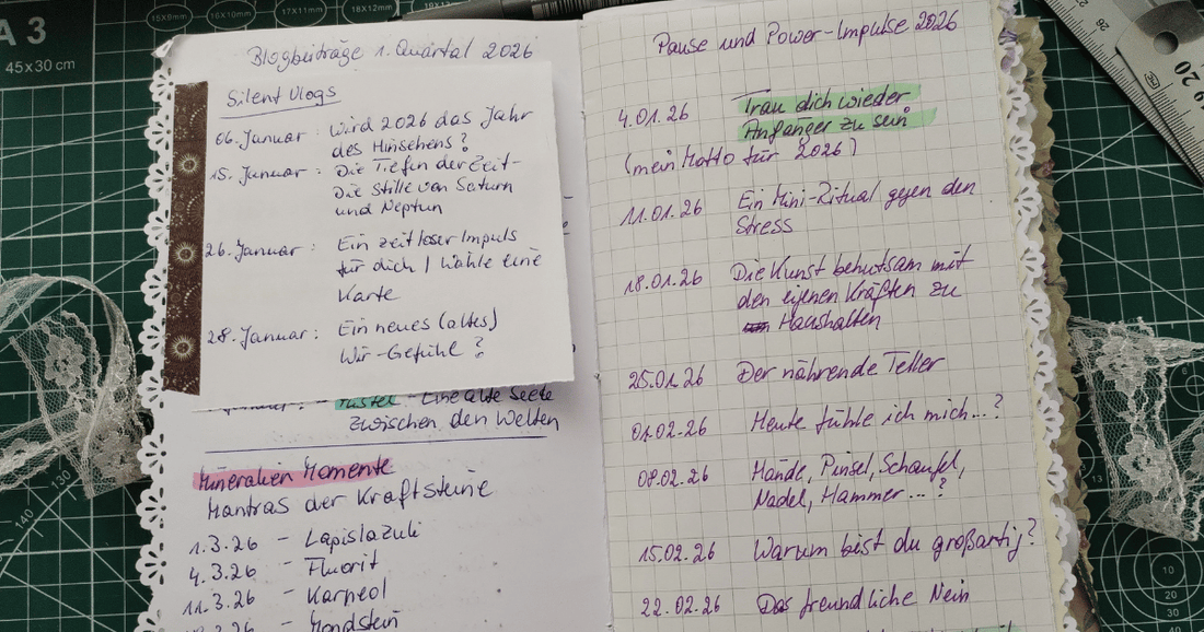 Blogbanner Rückschau Q 2 2026 aufgeschlagenes, handgemachtes  Journal